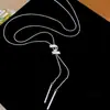 Colar Pingente Minimalista com Franjas e Cravejado de Diamantes, Estilo Fashion de Luxo Leve, Corrente para Clavícula com um Toque Único de Alto Padrão, Joias Versáteis para Atacado