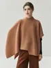 Chal Asimétrico Estilo Pasarela de Cachemira Cover-Up Otoño/Invierno 2026 Chaleco de Punto Suelto de Lana Suave para Mujer