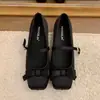 Sapatos Mary Jane doces estilo francês com laço, novo modelo de verão 2026, sapatos femininos confortáveis para calçar sem cadarço, para combinar com saias