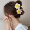 Pinza para el Cabello de Flor de Plumeria para Mujer 2024, Pasador Floral para la Parte Trasera de la Cabeza, Pinza Tiburón para Moño, Accesorio para el Cabello, Estilo Coreano, Fresco