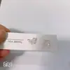 Clipes de Orelha Pequenos de Resina Coloridos Série Borboleta Camélia Preto Fantasma e Roxo Sem Furo Doce e Elegantes para Orelhas Não Perfuradas