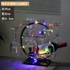 Juego de Copas de Vino de Lujo Ligero Estilo Europeo para el Hogar con Estante para Vino, Arte de Hierro Electrochapado, Simple Colgador Invertido para Botellas de Vino, Pieza Decorativa