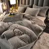 Luxo Leve Qualidade Materna e Infantil Espessado Veludo Leiteiro Conjunto de Quatro Peças Inverno Anti-Estático Forrado com Lã Cobertura de Colcha Veludo Coral 3 Roupa de Cama