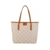Bolsa Tote de Luxo Leve para Presbiopia Feminina 2025 Nova Bolsa de Mão para Ombro Bolsa de Compras de Alto Padrão Bolsa de Ombro de Grande Capacidade