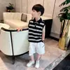 Traje Polo Rayado Estilo Coreano para Niños Verano para Niños Camisa Polo sin Mangas Guapo Pantalones Cortos Conjunto de Dos Piezas Moderno y Guapo