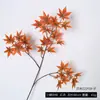 Hojas artificiales de arce rojo, ramas decorativas, hojas de árbol falsas, hojas de ginkgo, flores artificiales de plástico, paisajismo interior de otoño rojo