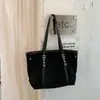Bolsa de camurça simples e retrô para mulheres, nova coleção 2026, bolsa de ombro de grande capacidade para o dia a dia, com um design de tote descontraído e estiloso