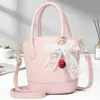 Bolso de Mano Casual tipo Cesta, Bolso Cubo de Moda para Viajar, Bolso Cruzado Versátil con Colgante, Bolsos Transfronterizos