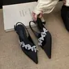 2026 Novos Saltos Altos Finos Elegantes Franceses Cor Nude Sandálias Fechadas de Bico Apontado para Mulheres Verão Absolutamente Lindas Sapatos de Salto Baixo