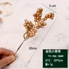 Decoraciones Navideñas de Espuma Dorada y Bayas Rojas Guirnalda de Ratán para Árbol de Navidad Colgante de Ramo para Regalo con Materiales Florales