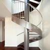 Loft de Villa Escalera Giratoria de Columna Central de Acero Inoxidable Hecha a Medida Material del Peldaño Hecho a Medida Estilo Giratorio Uso en Interiores y Exteriores