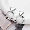 Pendientes de lujo con diseño de celebridades de Internet, bonitos pendientes de perlas con incrustaciones de gran círculo, de metal con colores de contraste brillante, al por mayor
