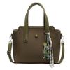 Bolso de diseño de nicho para mujer, nuevo bolso de mano sencillo con texto, bolso cruzado de hombro de gran capacidad para viajes diarios, 2025