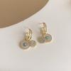 Aretes de Concha Natural con Textura de Lujo Accesible Francés para Mujer, Aretes de Zirconia Versátiles de Alta Gama, Aretes Dulces y a la Moda