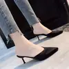 Chinelos de salto alto finos para mulheres, novo estilo francês 2026, mule da moda, sandálias de moda elegantes de bico fino