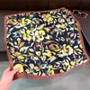 Bufanda de Seda Estampado Floral Nueva Primavera y Otoño 2026, Seda Sintética, Tacto de Lujo de Gama Alta, Pañuelo Cuadrado Pequeño para Mujer, Bufanda Decorativa Versátil para el Cuello