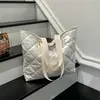Bolsa Tote Casual de Grande Capacidade para Outono para Mulheres, Bolsa de Mão Acolchoada da Moda Tendência, Bolsa de Ombro para o Dia a Dia