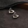 Pendientes de metal ligeros de lujo de alta calidad, sin perforaciones, indoloros, versátiles, con textura súper brillante, estilo frío, en forma de corazón para mujer