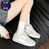 Populares zapatillas de entrenamiento alemanas ligeras de suela blanda para mujer, nueva colección de verano 2026, zapatillas deportivas y casuales versátiles y transpirables, zapatillas blancas