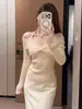 [Hilo de Mecha Lavable] Suéter de punto estilo coreano con cuello halter y escote en V retorcido para mujer, nueva colección otoño/invierno, estilo puro y seductor, diseño de dos piezas simulado