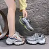Moda de verano, nuevas zapatillas de suela gruesa estilo papá para mujer, de malla transpirable, versátiles, ligeras, a la moda, casual para mujer
