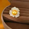 Anillo Abierto Redondo de Perla con Flor Incrustada de Circonita, Anillo de Gama Alta de Nicho con Temperamento Exquisito y Elegante, Joyería al por Mayor