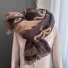Cachecol de Pescoço Quente de Inverno Jacquard Dupla Face com Laço, Estilo Ins da Moda para Mulheres, Novo Xale Versátil com Sensação Atmosférica
