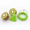 En stock cuchara para cavar kiwi cuchara para kiwi cuchillo para fruta cortar por la mitad + cuchara para cavar utensilio de cocina empaque con tarjeta de succión