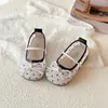 Zapatos de Cuero Versátiles de Lunares Estilo Coreano para Niñas Modelo Nuevo 2026 Mocasines Transpirables sin Cordones Bailarinas Estilo Ballet