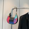 Bolso pequeño estilo Hong Kong de color retro para mujer, sencillo, de verano, novedad de 2024, bolso de mano para mujer, bolso de hombro portátil y de moda para las axilas.