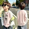 Camiseta de algodão puro com blocos de cor e mangas compridas para meninos, base para primavera e outono, nova blusa raglan estampada versátil e estilosa para meninos