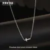 Colar Cruz Mini Full Diamond Estilo Americano, Corrente para Clavícula, Joia de Zircônia em Aço Inoxidável Não Desbota de Luxo Discreto para a Praia