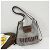 Bolsa de Hombro Cruzada 2025 Otoño Nueva Bolsa para Viajes Diarios Casual de Gran Capacidad Bolso Tote de Nicho Simple Estilo Occidental