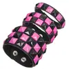 Estilo europeo y americano, inspirado en el punk, estilo callejero genial, temática de club nocturno, de color oscuro, pulsera con tachuelas cuadradas, un par de pulseras de combinación de cuero para parejas