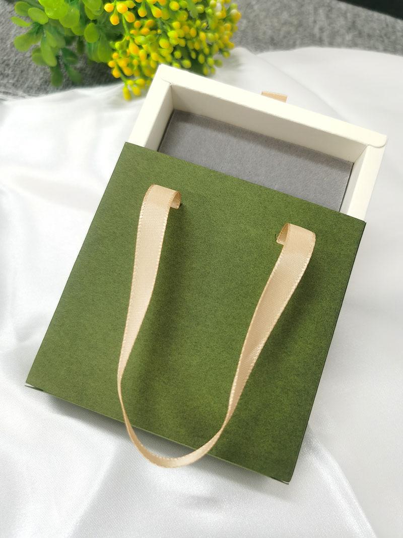 ECA8BB1185B1571322C15A6B376AE9