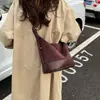 Bolso de mujer de gran capacidad 2026 nueva moda bolso de hombro vintage de alta gama bolso cruzado versátil para ir al trabajo