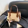 Bolsa Fashionável Estilo Coreano para Mulheres 2025 Outono e Inverno Nova Elegante Simples Nicho Bolsa de Ombro Bolsa Transversal Feminina