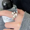 Anel de Cruz Minimalista para Mulheres, Exquisito Anel Aberto de Cruz Plissada Irregular Vazada, Anel Tendência para Dedo Indicador no Estilo Ins