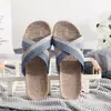 Chinelos de linho Feminino verão interior doméstico sandálias antiderrapantes para casal homens Summer Home Mute Soft Chinelos