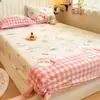Conjunto de lençóis de cama de veludo com floco de neve, três peças, marca Simmons, à prova de sujeira e poeira, forrado com fleece para o inverno, capa protetora de cobertura total, estilo de capa de cama taiwanesa