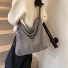 Bolso de mano de lana transfronterizo para mujer, otoño e invierno 2025, nuevo bolso de cubo de moda retro de moda, bolso cruzado informal de gran capacidad