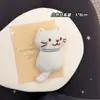 Broche Fofo de Gato Estilo Japonês Pingente de Mochila Desenho Animado Brinquedo de Pelúcia Chaveiro Acessório Presente para Estudante