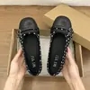 Sapatos Mary Jane de bolinhas estilo francês para mulheres 2026, sapatos baixos de fivela dupla, versáteis para o dia a dia, sapatilhas de pele de cordeiro com salto baixo