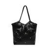 Bolso de Hombro de Gran Capacidad para Mujer 2026 Nuevo Bolso Acolchado con Patrón de Estrellas para Viaje Diario Chaqueta de Plumas Bolso Tote Acolchado Plateado Brillante