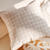 Funda de almohada de terciopelo bordada color crema retro de alta calidad estilo antiguo luz de lujo modelo habitación sala de estar cojín de sofá