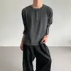 Camiseta Casual de Manga Longa com Gola Henley e Meio Zíper, Estilo Old Money Pesado, Amiga da Pele, Falsa Peça Dupla, Camada Base com Caimento Suave e Aderente para Homens