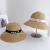 Sombrero de pescador de estilo francés de lujo ligero con adornos de diamantes para mujer, sombrero de paja de protección solar de verano, sombrero de cubo vintage de ala ancha, elegante sombrero de sol para vacaciones