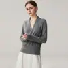 Suéter de cachemira 2026 invierno nuevo estilo cuello cruzado para mujer capa base versátil ajuste holgado adelgazante jersey suéter cálido