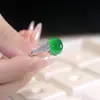 Anillo Versátil de Nuevo Estilo Chino Plata de Ley Ágata Calcedonia Comparable al Jadeíta Verde Zhengyang Blanqueador Moda Modelo Femenino