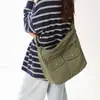 Bolsa de lona simple y espaciosa para mujer, nuevo estilo 2026, versátil para ir al trabajo, se puede llevar en la mano o usar como bolso cruzado, bolso de hombro casual